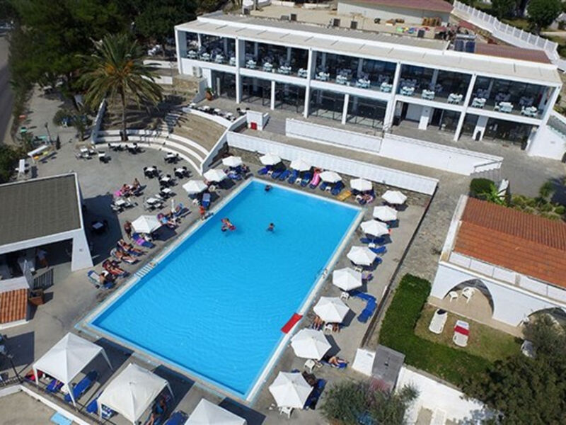 Ellia Hotel