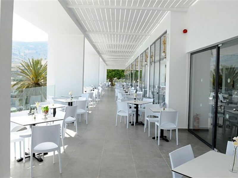 Ellia Hotel
