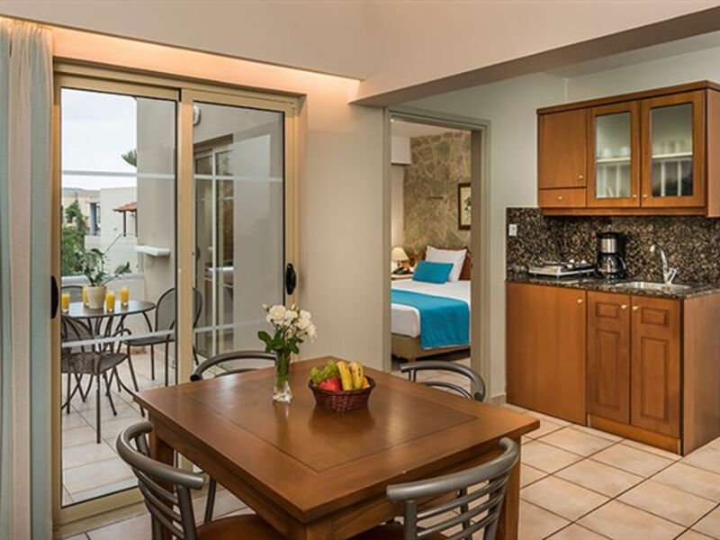 Elotis Suites