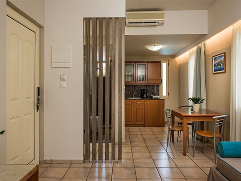 Elotis Suites