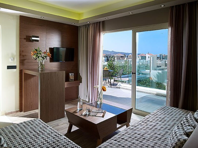 Elotis Suites