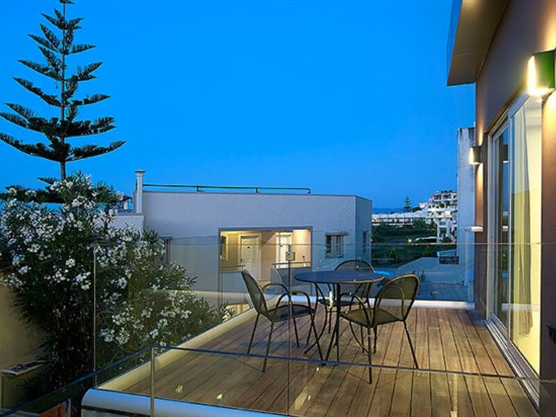 Elotis Suites