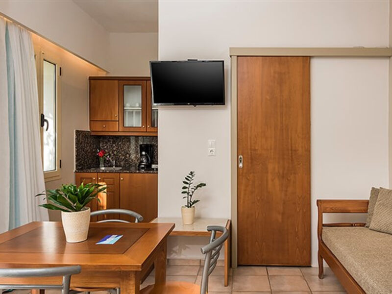 Elotis Suites