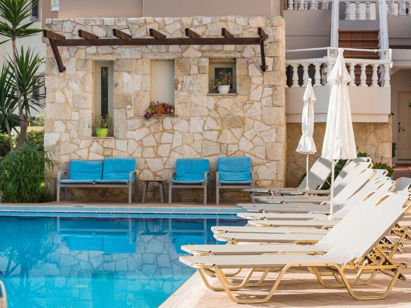 Elotis Suites