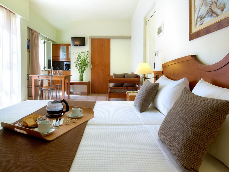 Elotis Suites