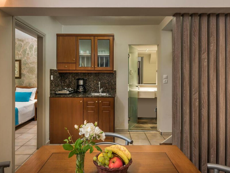 Elotis Suites