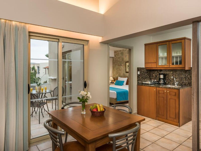 Elotis Suites