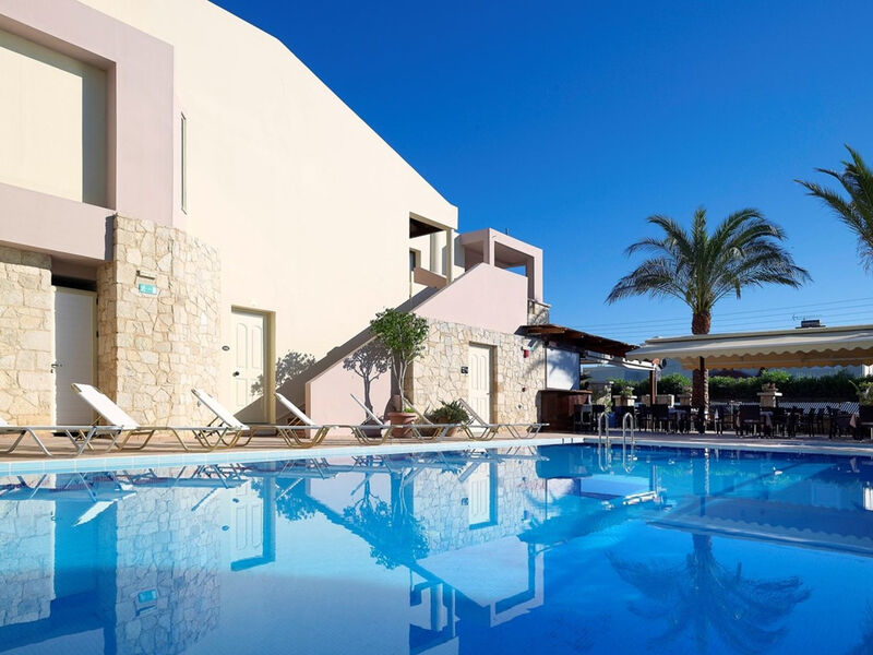 Elotis Suites