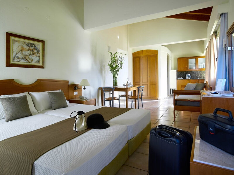 Elotis Suites