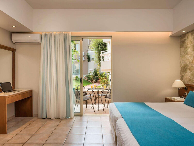 Elotis Suites Ag. Marina