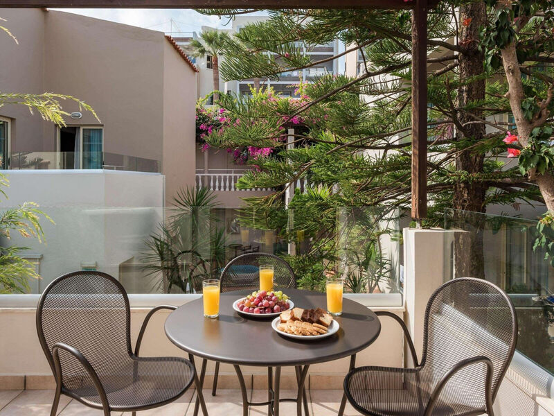 Elotis Suites Ag. Marina