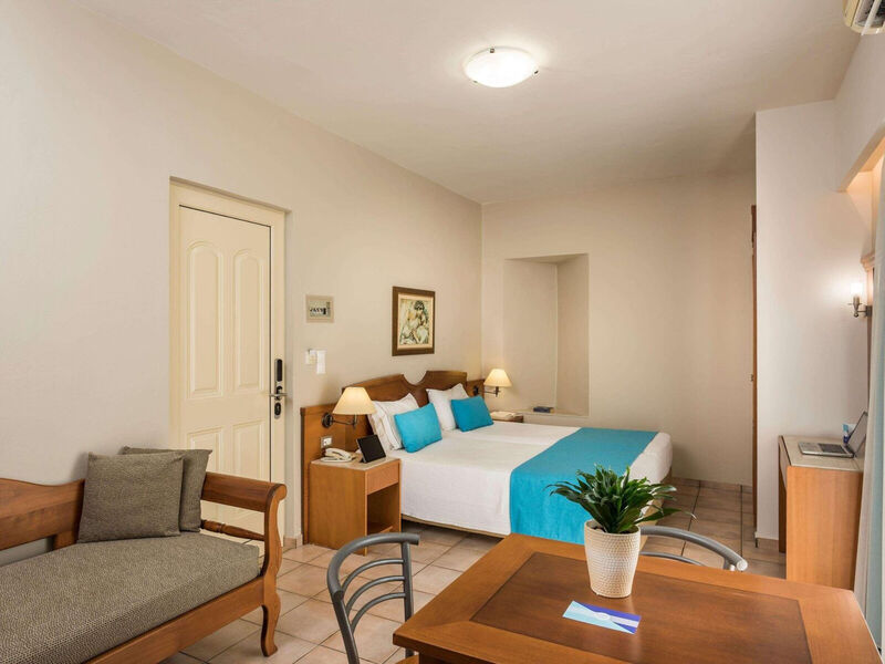 Elotis Suites Ag. Marina