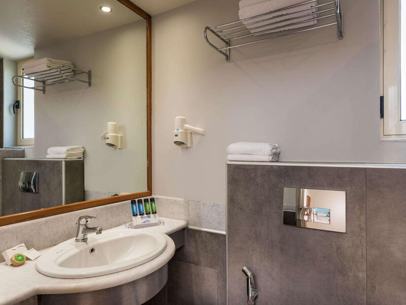 Elotis Suites Ag. Marina