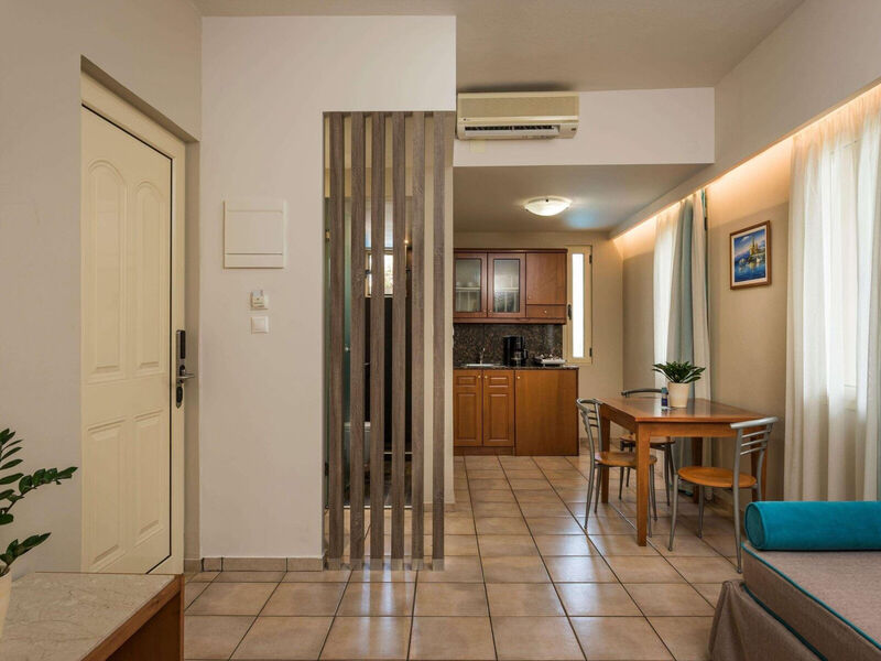 Elotis Suites Ag. Marina