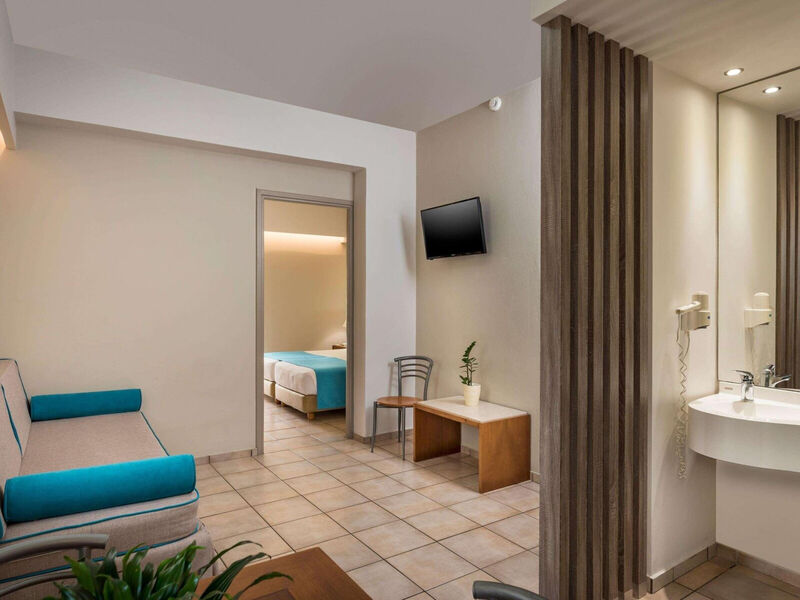 Elotis Suites Ag. Marina