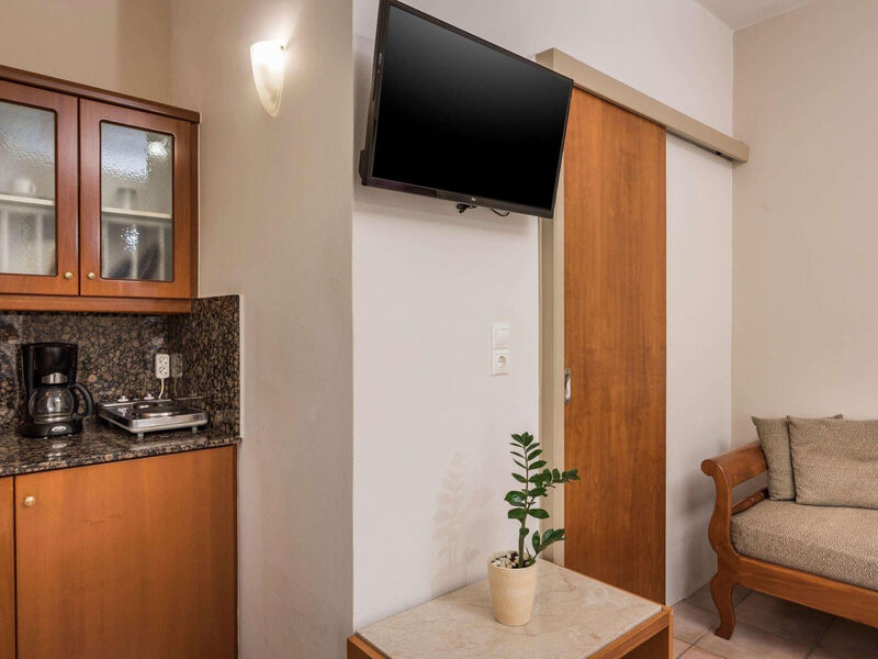 Elotis Suites Ag. Marina