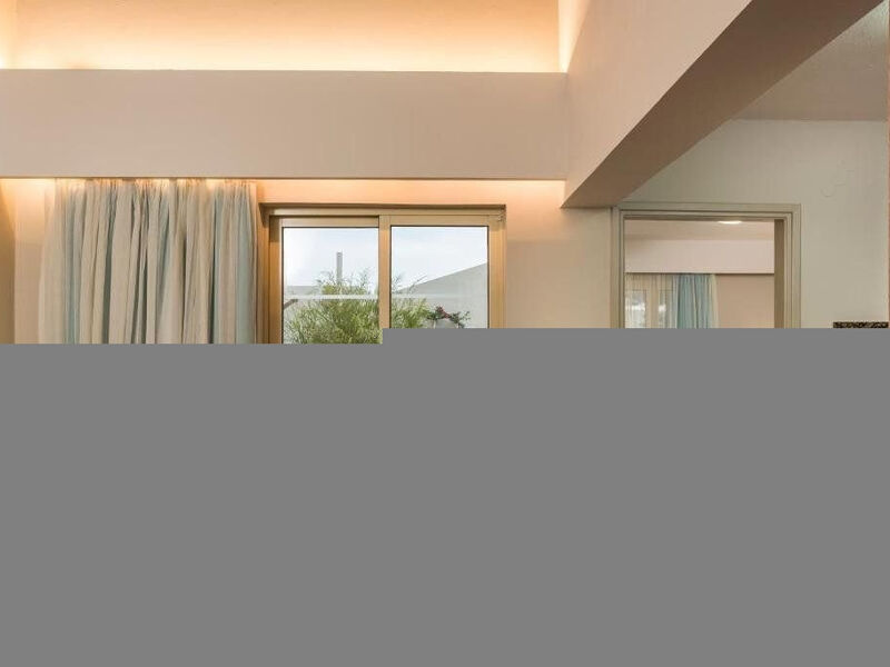 Elotis Suites