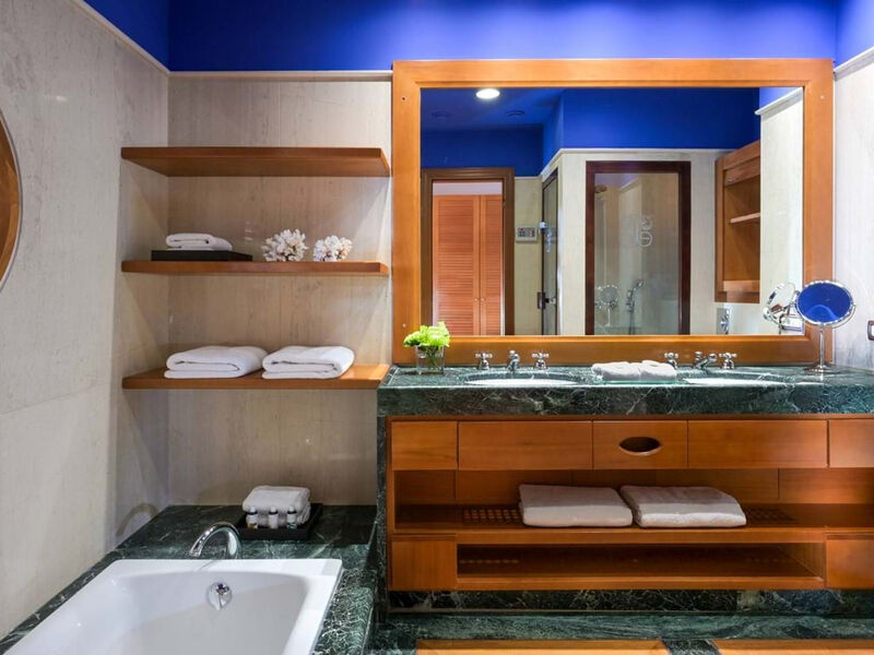 Elounda Beach Hotel & Villas