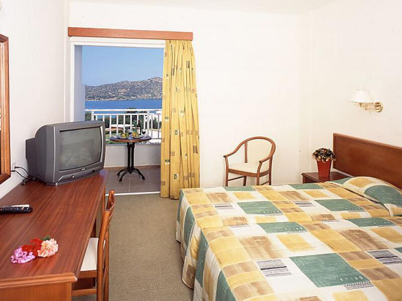 Elounda Breeze Resort