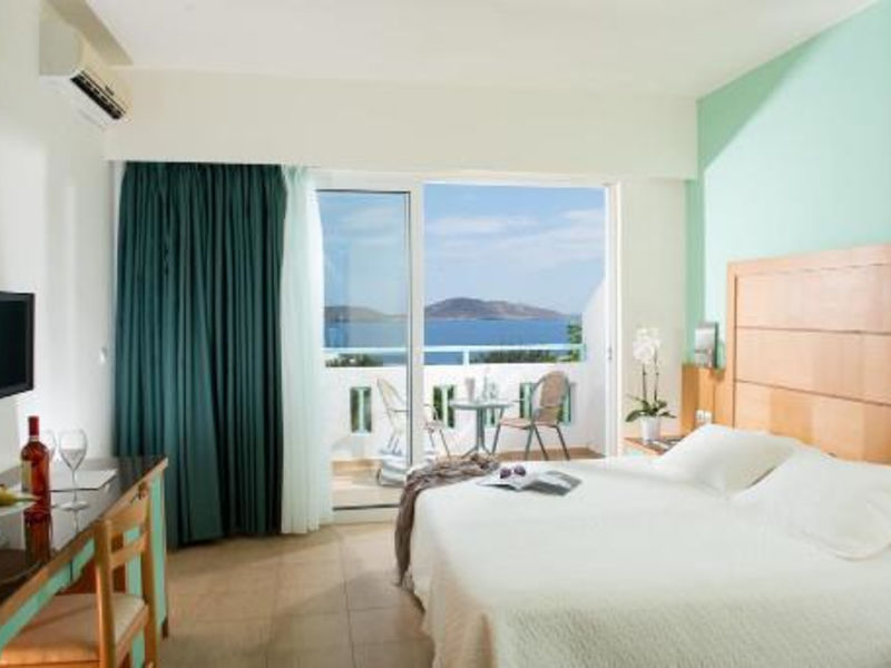 Elounda Breeze Resort
