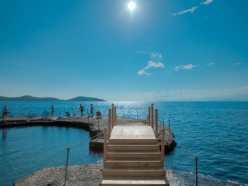 Elounda Breeze