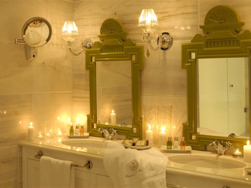 Elounda Gulf Villas & Suites