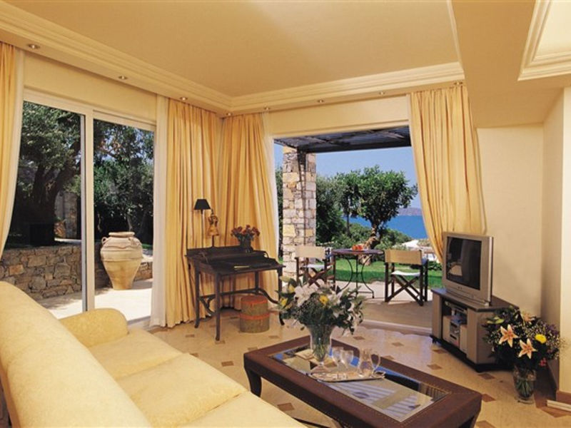 Elounda Gulf Villas & Suites