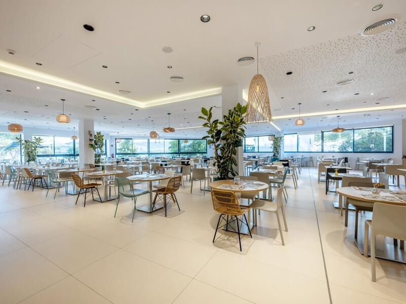 Els Pins Resort & Spa