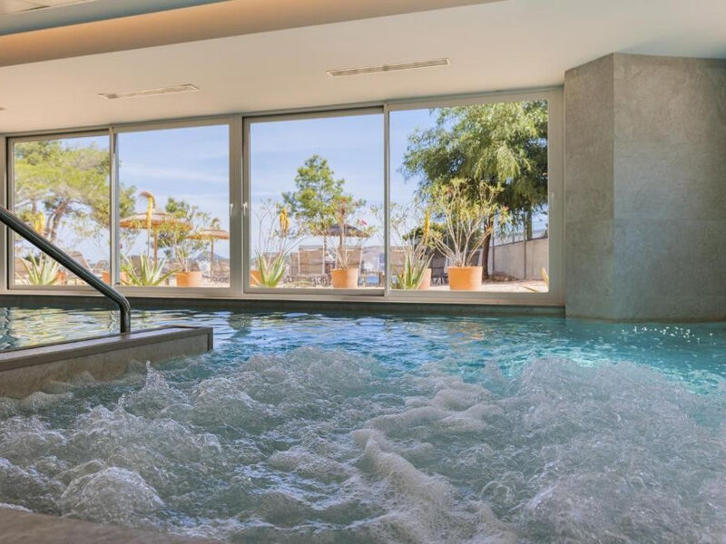 Els Pins Resort & Spa