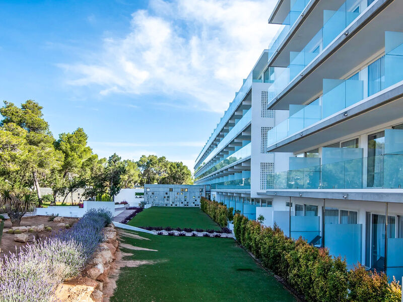 Els Pins Resort & Spa