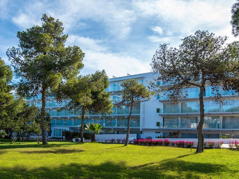 Els Pins Resort & Spa