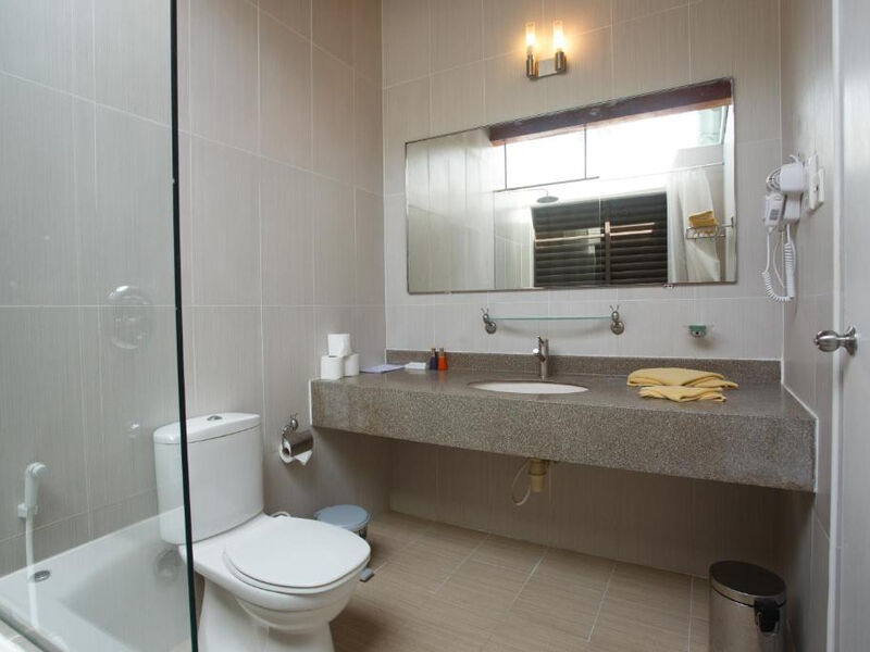 Embudu Village Resort
