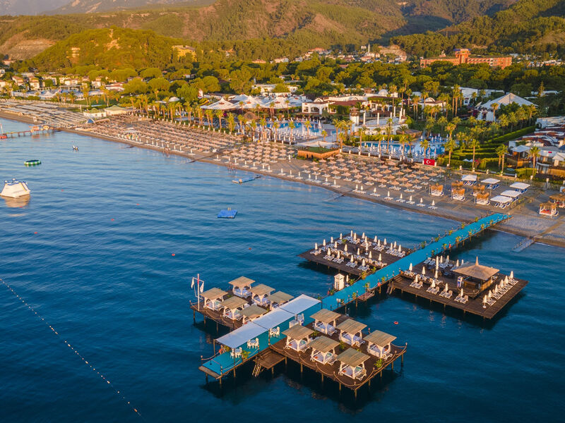 Emelda Sun Club