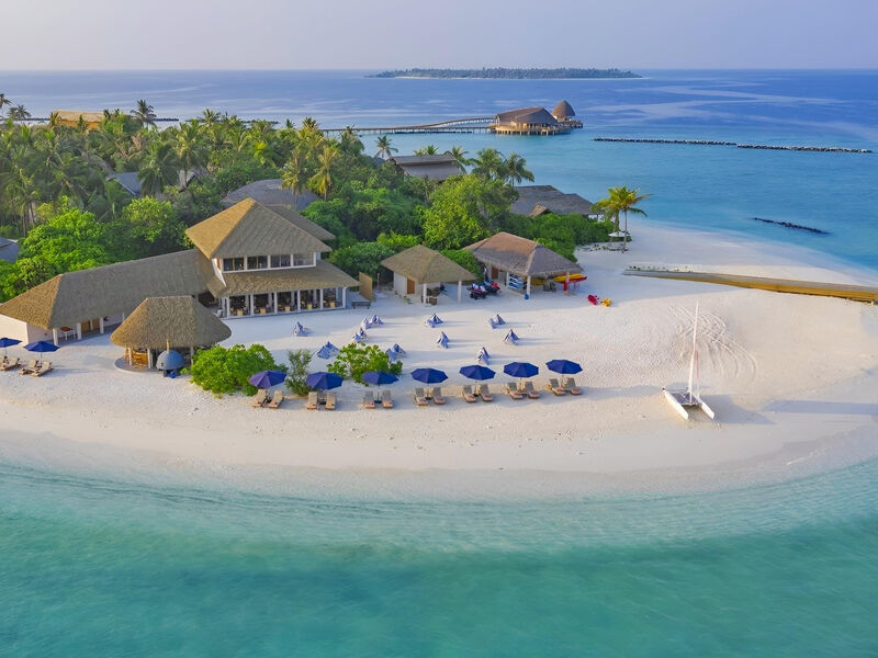Emerald Faarufushi Resort & Spa