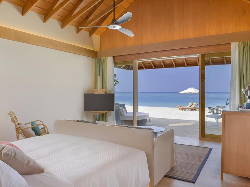 Emerald Faarufushi Resort & Spa