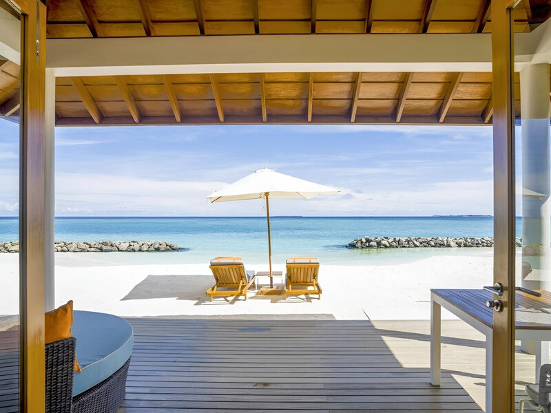 Emerald Faarufushi Resort & Spa