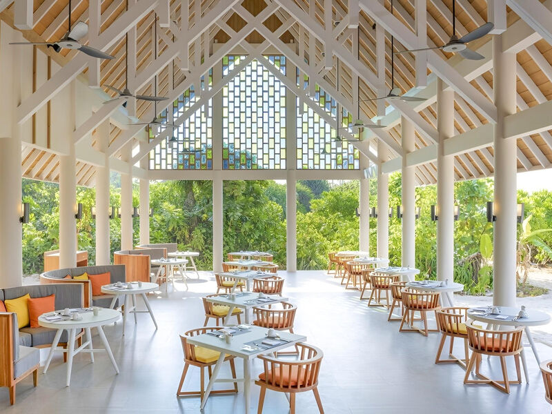 Emerald Faarufushi Resort & Spa