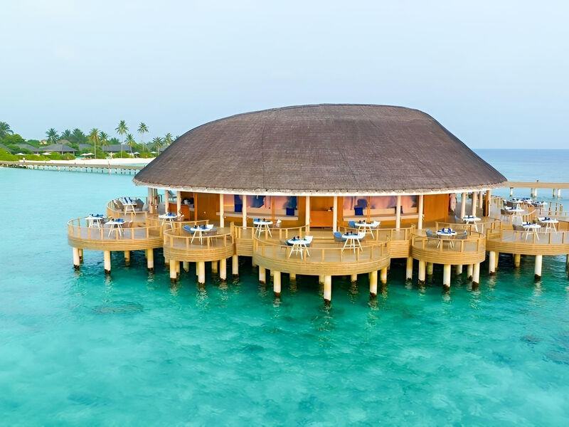 Emerald Faarufushi Resort & Spa