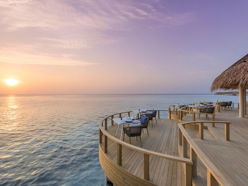 Emerald Faarufushi Resort & Spa