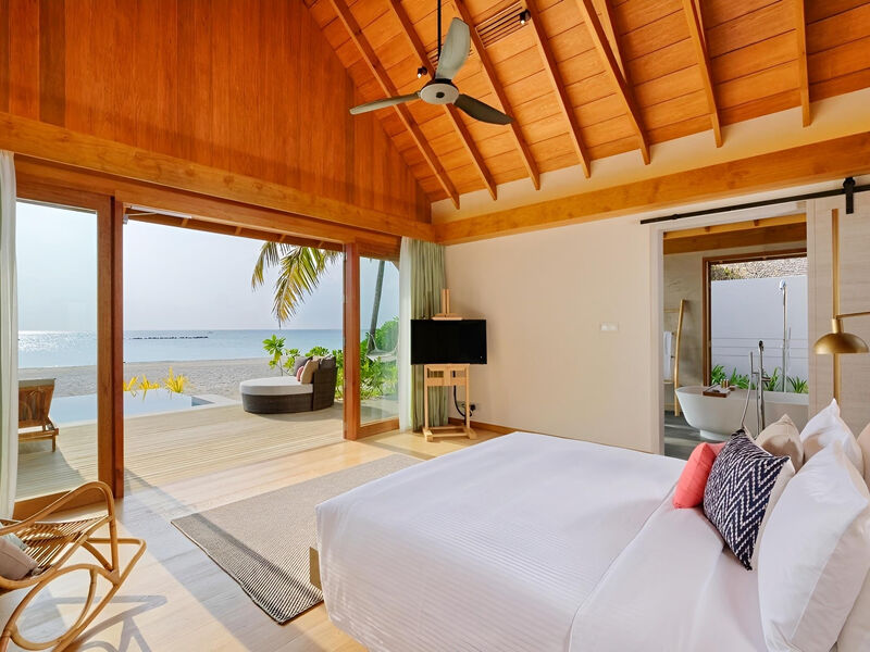 Emerald Faarufushi Resort & Spa