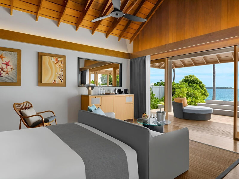 Emerald Faarufushi Resort & Spa