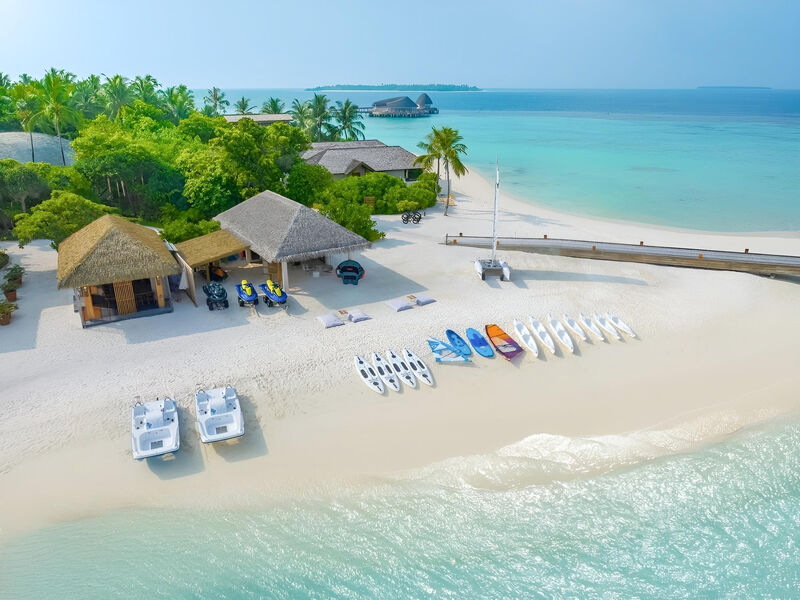 Emerald Faarufushi Resort & Spa