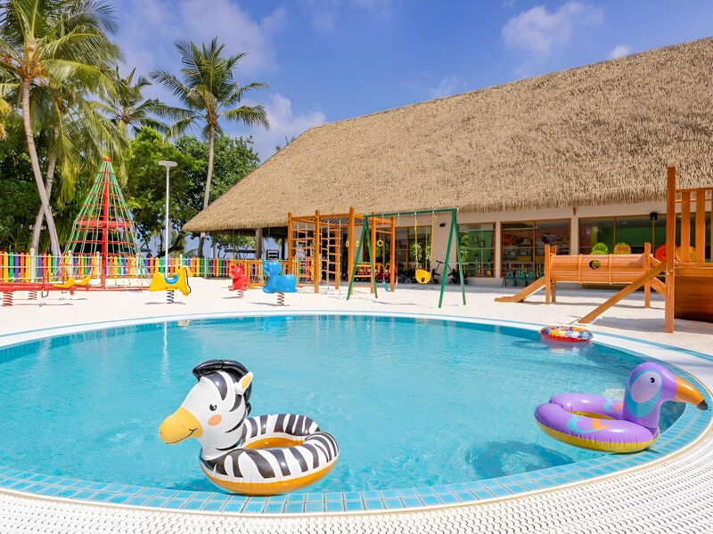 Emerald Faarufushi Resort & Spa