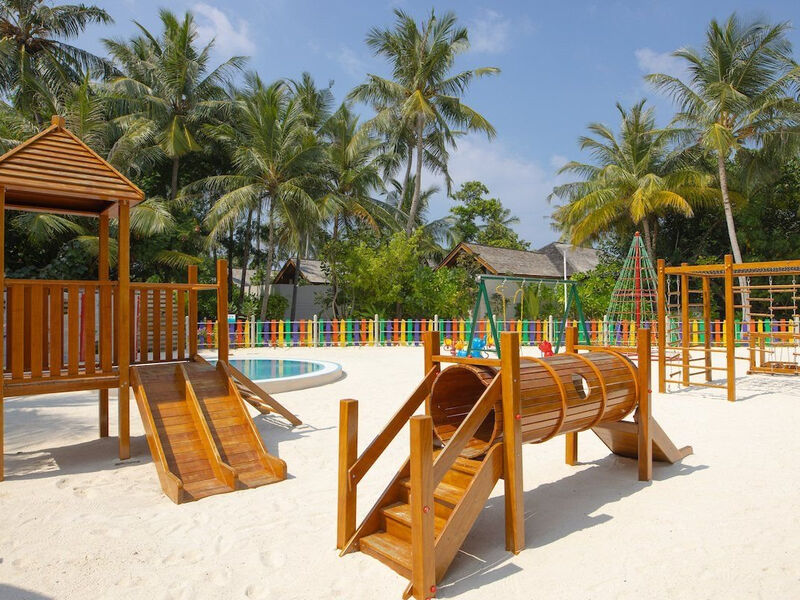 Emerald Faarufushi Resort And Spa