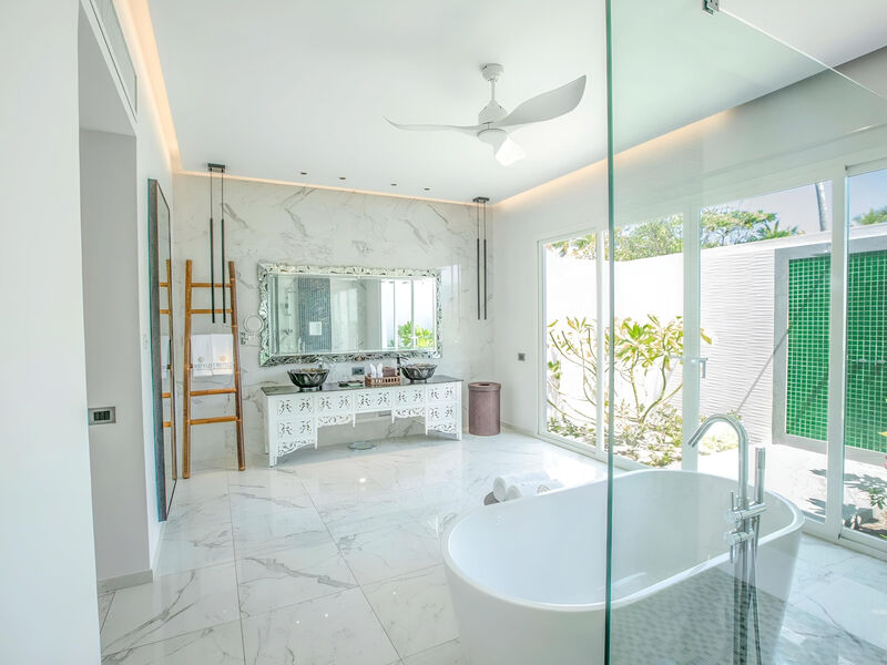 Emerald Maldives Resort & Spa