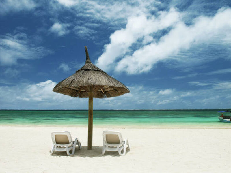 Emeraude Beach Attitude