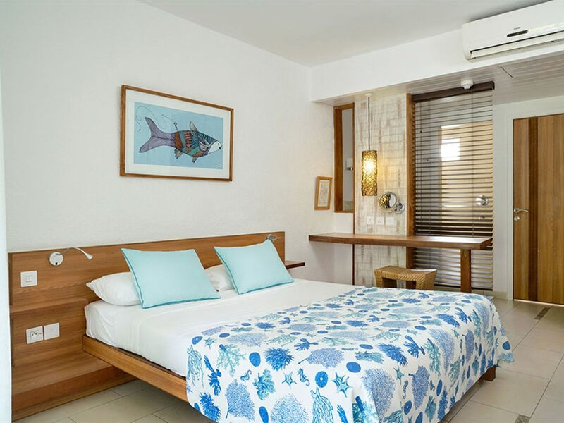 Emeraude Beach Attitude