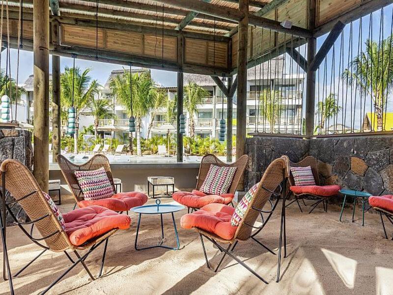 ÉMeraude Beach Attitude