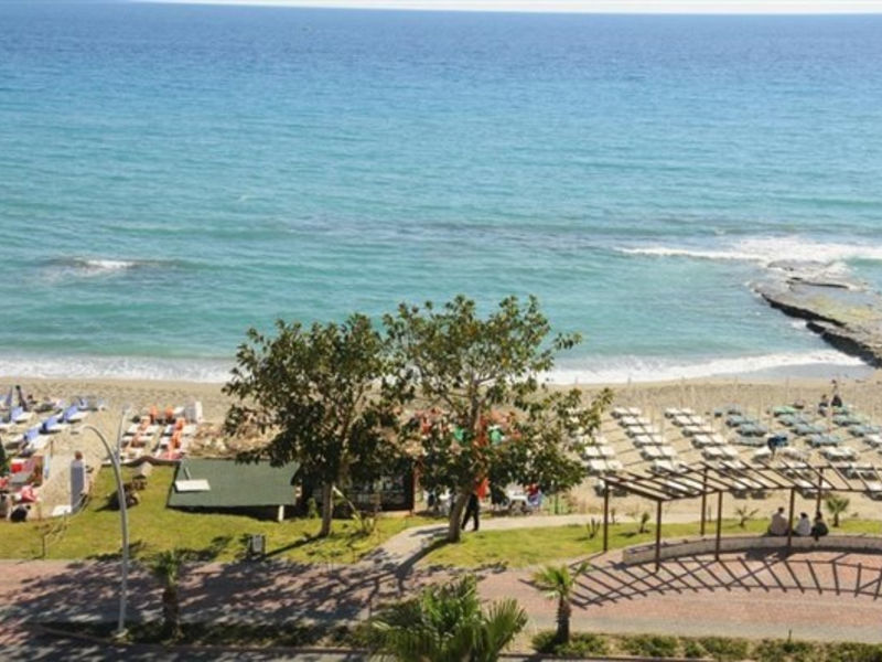 Emir Fosse Beach