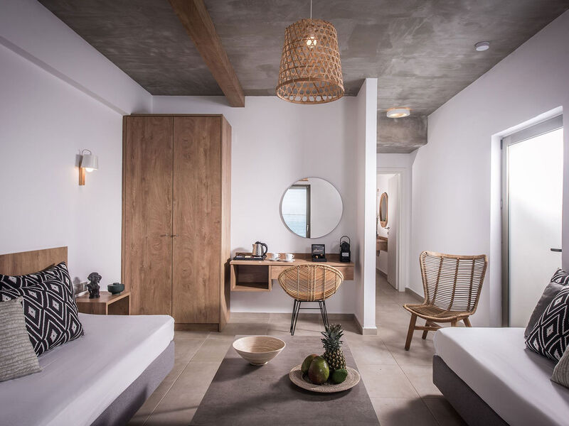 Enorme Maya Beach Resort